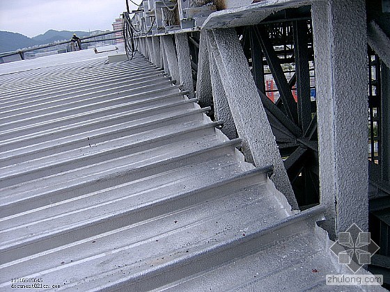 重慶鋼結(jié)構(gòu)屋面施工